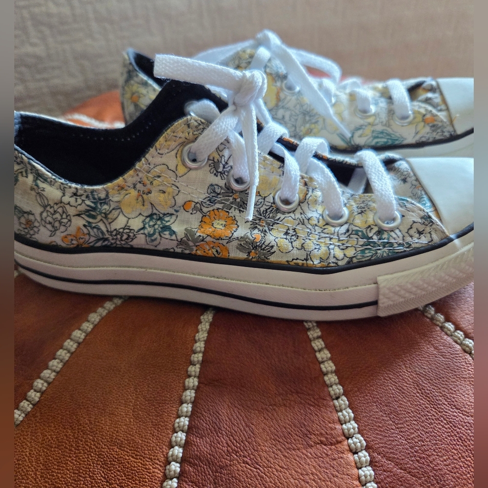 Womens Converse White and Yellow Flower Sneakers